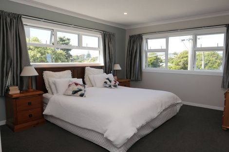 Photo of property in 104 Seaview Road, Paraparaumu Beach, Paraparaumu, 5032