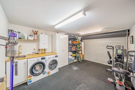 Photo of property in 8 Tui Grove, Elderslea, Upper Hutt, 5018