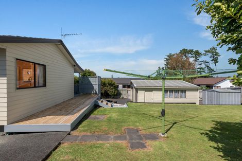 Photo of property in 7 Coubray Place, Botany Downs, Auckland, 2010