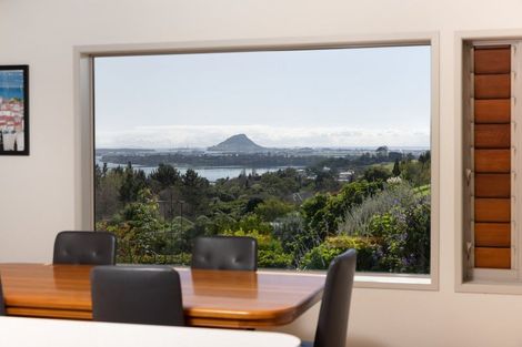 Photo of property in 16r Gunbar Drive, Welcome Bay, Tauranga, 3175