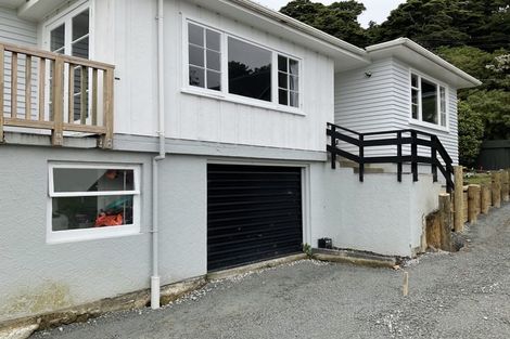 Photo of property in 5 Faris Crescent, Wainuiomata, Lower Hutt, 5014