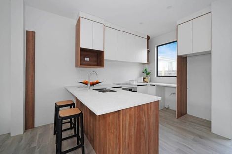 Photo of property in 37 Claude Road, Hillpark, Auckland, 2102