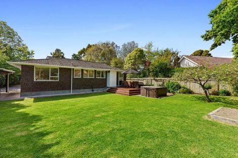 Photo of property in 15 Kauri Road, Waikanae, 5036