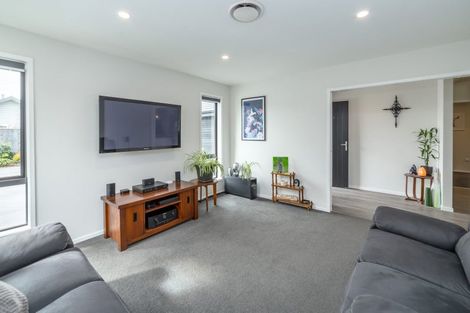 Photo of property in 37 Westwood Avenue, Greytown, 5712