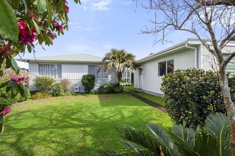 Photo of property in 5 Lydford Place, Spotswood, New Plymouth, 4310