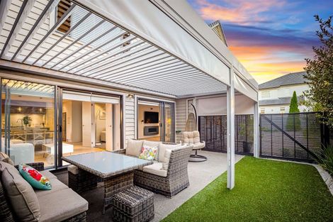 Photo of property in 24a Bluefin Way, West Harbour, Auckland, 0618