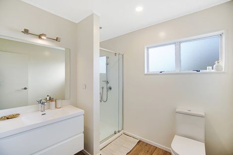 Photo of property in 2/7 Camden Place, Papatoetoe, Auckland, 2025