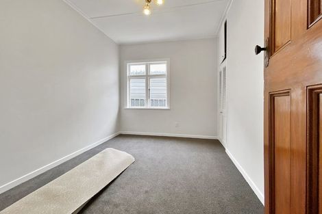 Photo of property in 42 Rolleston Street, Mount Cook, Wellington, 6021