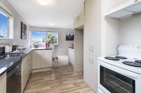 Photo of property in 3 Kilcar Place, Massey, Auckland, 0614
