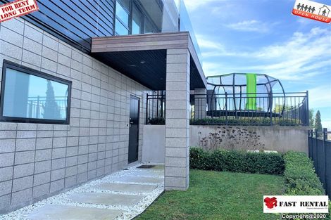 Photo of property in 3 The Rosebowl, Sunnyhills, Auckland, 2010