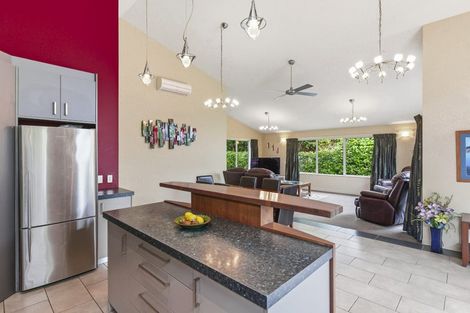 Photo of property in 3 Iti Grove, Waikanae, 5036