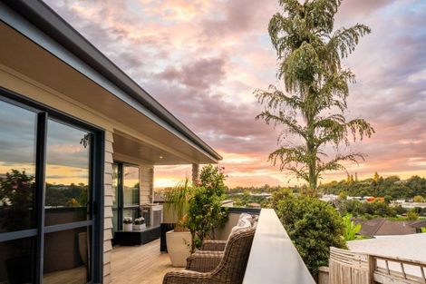 Photo of property in 18 Ko Place, Pyes Pa, Tauranga, 3112