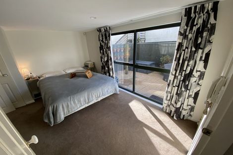 Photo of property in 16j Hobson Street, Thorndon, Wellington, 6011