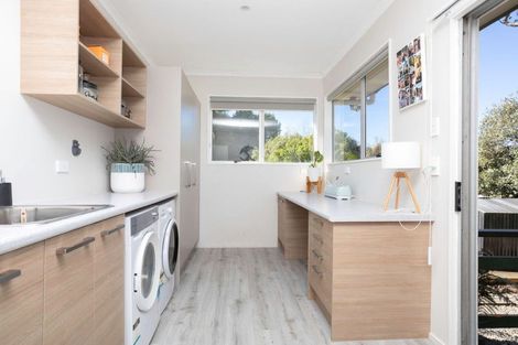 Photo of property in 9 Ranfurly Street, Dannevirke, 4930