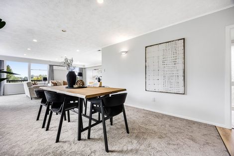 Photo of property in 142 Glamorgan Drive, Torbay, Auckland, 0630