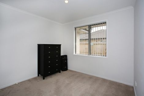Photo of property in 11 Lamborn Drive, Papakura, 2110
