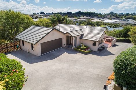 Photo of property in 35 Mahonia Place, Pyes Pa, Tauranga, 3112