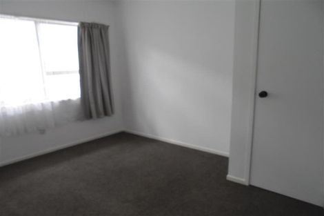 Photo of property in 28 Pahi Place, West Harbour, Auckland, 0618