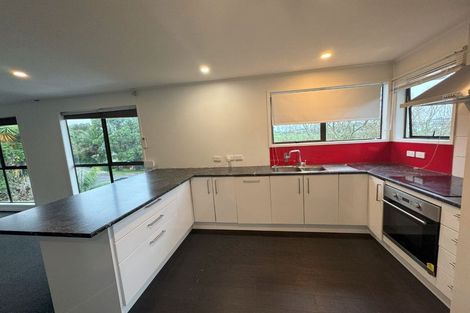 Photo of property in 13 Lendenfeld Drive, Papatoetoe, Auckland, 2025