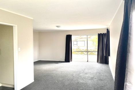 Photo of property in 3 Sabana Place, Unsworth Heights, Auckland, 0632