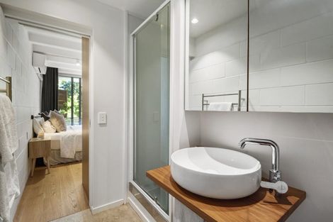 Photo of property in 15/73 Princes Street, Northcote Point, Auckland, 0627