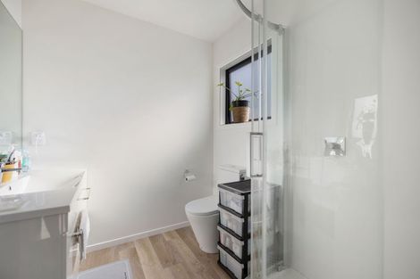 Photo of property in 13 Leicester Street, Jacks Point, 9371