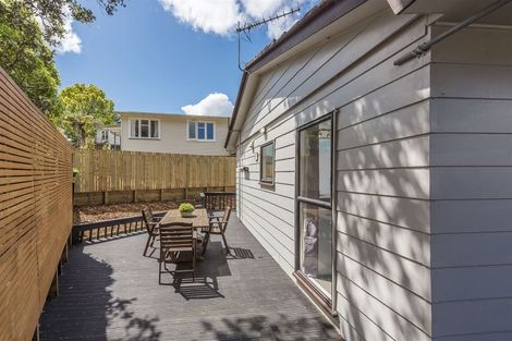 Photo of property in 23 Luckens Road, West Harbour, Auckland, 0618