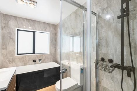 Photo of property in 8b Lynette Place, Mangere, Auckland, 2022