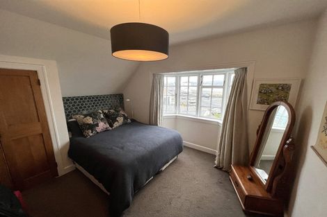 Photo of property in 132 Lyall Parade, Lyall Bay, Wellington, 6022