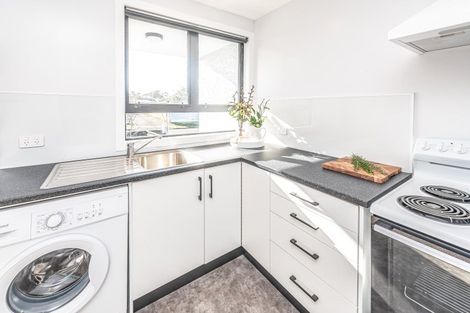 Photo of property in 1 Kupe Place, Castlecliff, Whanganui, 4501