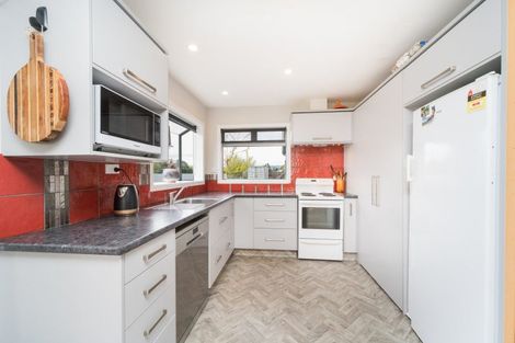 Photo of property in 32 Pioneer Highway, Awapuni, Palmerston North, 4412