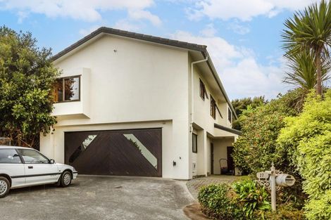 Photo of property in 27 Sailmaker Close, Whitby, Porirua, 5024