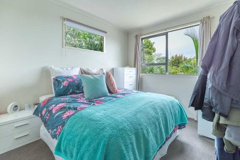 Photo of property in 33 Keegan Drive, Massey, Auckland, 0614