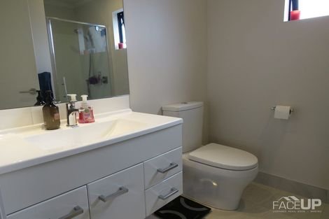 Photo of property in 91b Hobsonville Point Road, Hobsonville, Auckland, 0616