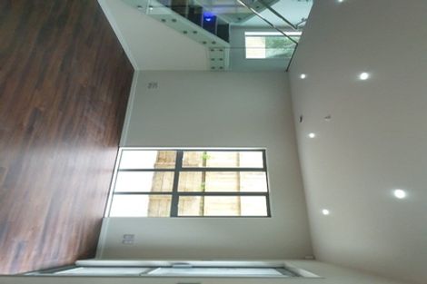 Photo of property in 87d Sturges Road, Henderson, Auckland, 0612