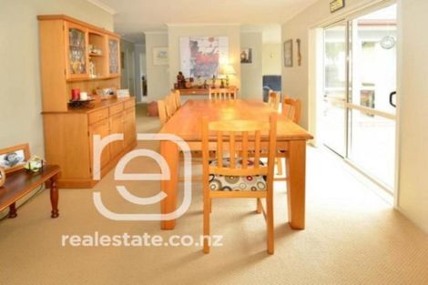 Photo of property in 4 Neaptide Close, Red Beach, 0932