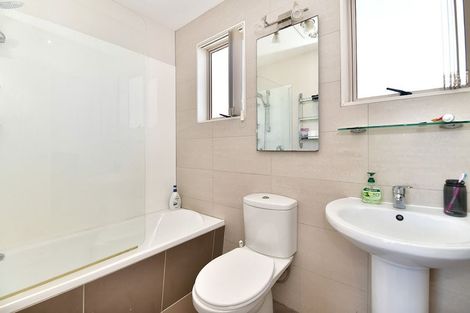 Photo of property in 37 Te Pua School Road, Helensville, 0875