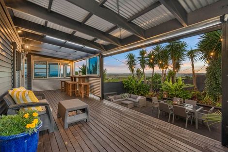 Photo of property in 152 Arapohue Road, Turiwiri, Dargaville, 0374