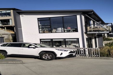Photo of property in 4 William Earp Place, Tawa, Wellington, 5028