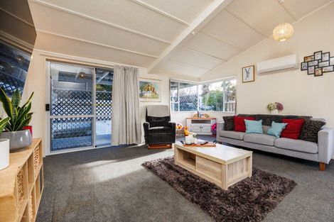 Photo of property in 10 Pirinoa Street, Feilding, 4702
