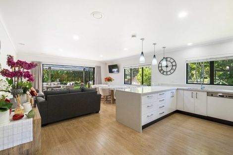 Photo of property in 7 Emerald Way, Rosedale, Auckland, 0632