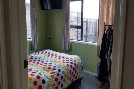 Photo of property in 8 Farnham Place, Bell Block, New Plymouth, 4312