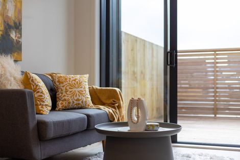 Photo of property in 11 Meg Lane, Glen Eden, Auckland, 0602