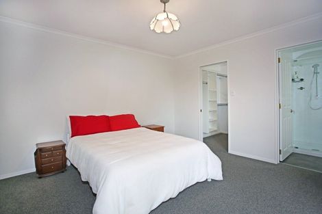 Photo of property in 6 Cottesmore Place, Huntington Park, Auckland, 2013
