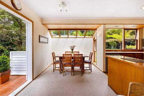 Photo of property in 15 Sylvan Valley Avenue, Titirangi, Auckland, 0604