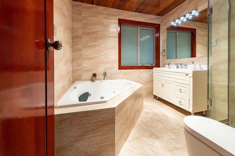 Photo of property in 12 Fairhill Place, Flat Bush, Auckland, 2016
