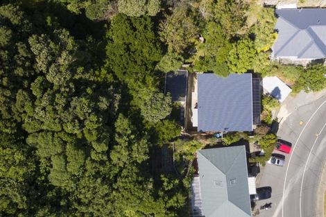 Photo of property in 137 Houghton Bay Road, Houghton Bay, Wellington, 6023
