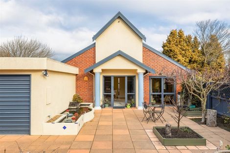 Photo of property in 30 Lees Road, Strowan, Christchurch, 8052