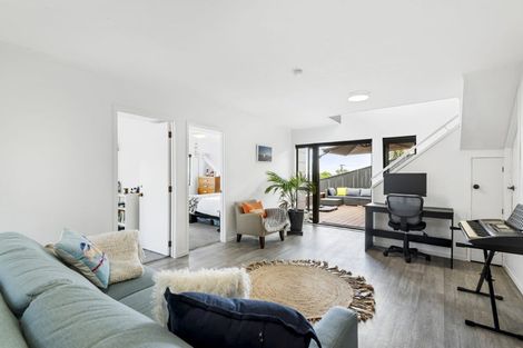 Photo of property in 1/38 Birkdale Road, Birkdale, Auckland, 0626