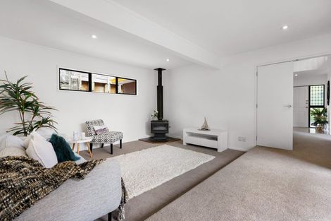 Photo of property in 36 Lastel Place, Shelly Park, Auckland, 2014